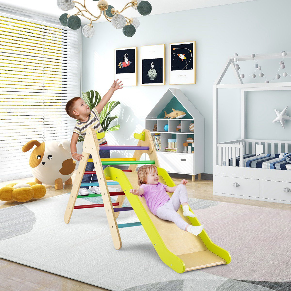 Triangle d'escalade en bois pour enfants avec toboggan réglable